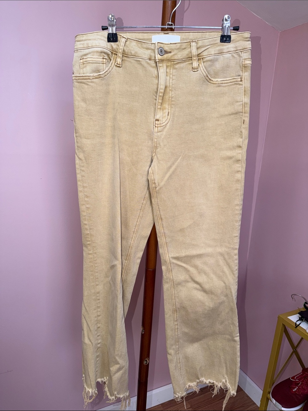 Cropped Beige Frayed-Hem Women’s Jeans